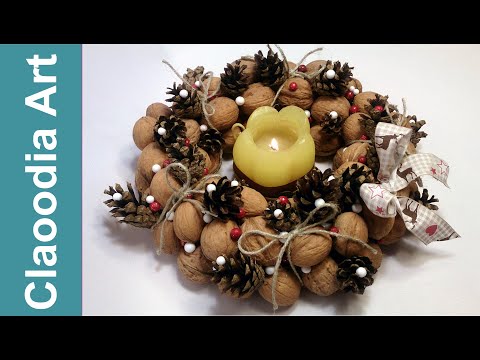 Wianek z orzechów i szyszek (Wreath with nuts and cones)