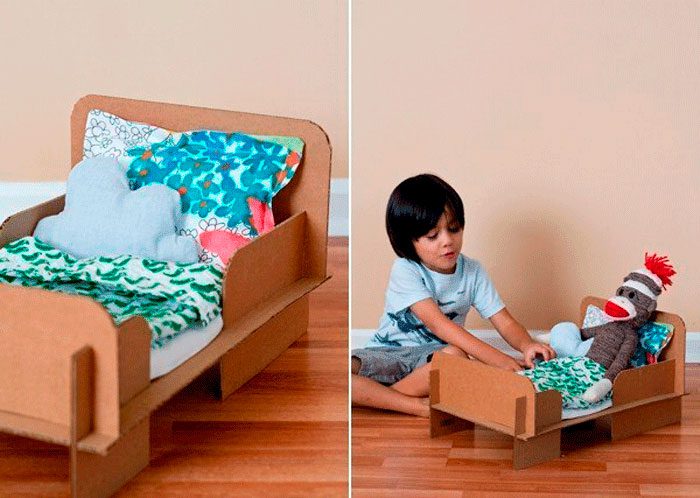 кровать для куклы из картона