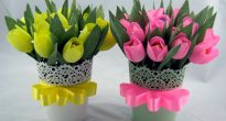 Тюльпаны из гофрированной бумаги своими руками