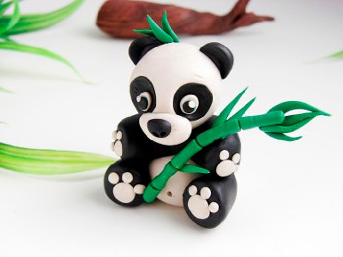 панда из пластилина